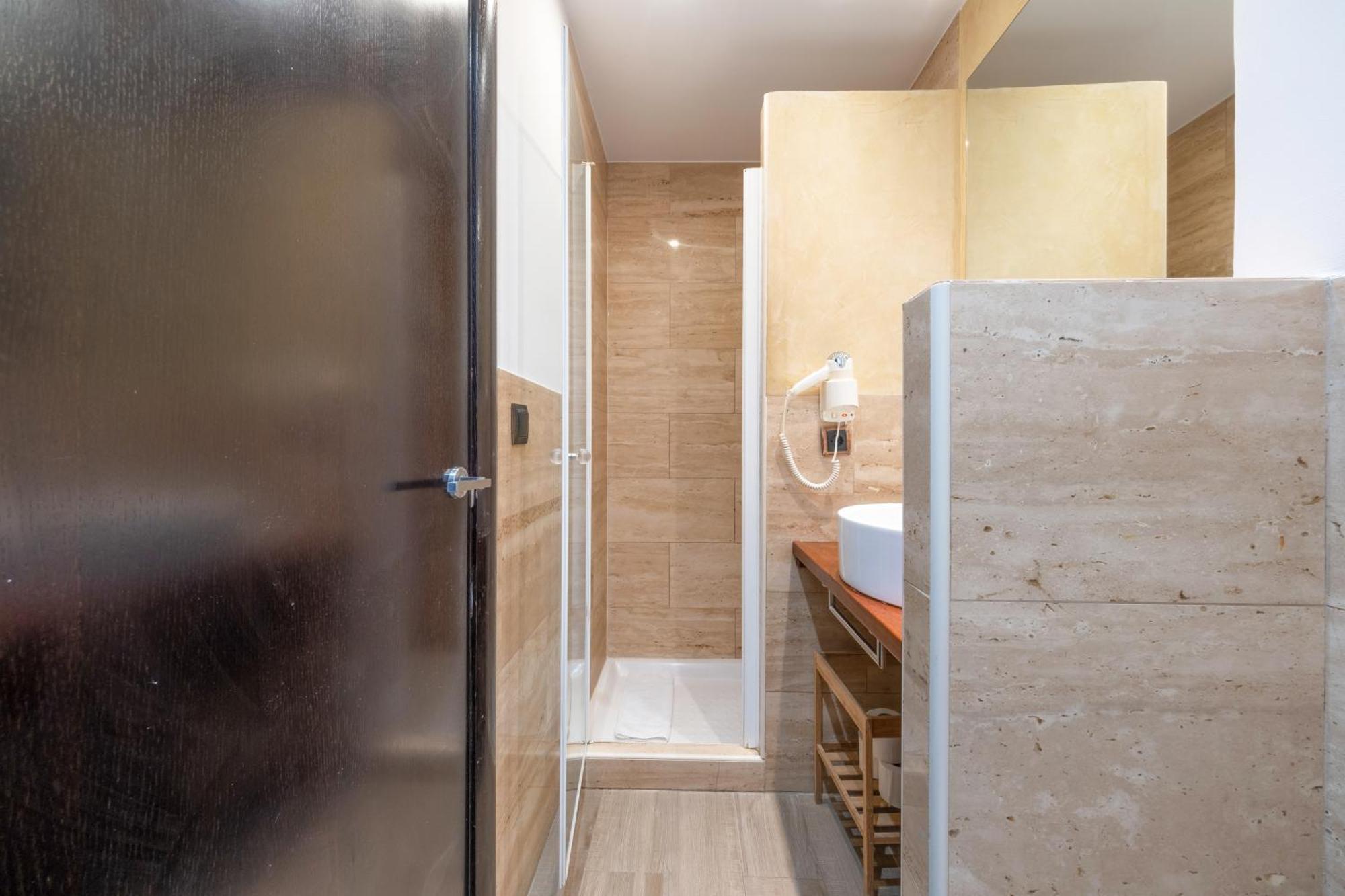 Ainb Born-Dames Apartments Barcellona Esterno foto