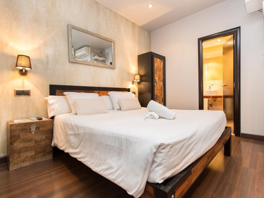 Ainb Born-Dames Apartments Barcellona Esterno foto