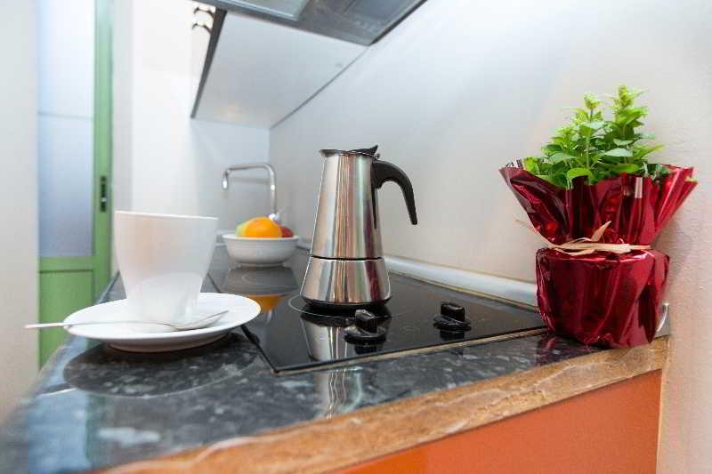 Ainb Born-Dames Apartments Barcellona Esterno foto